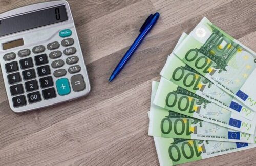 10 Ludih Načina da Zaradite Novac na Internetu (Broj 7 će vas Šokirati!)